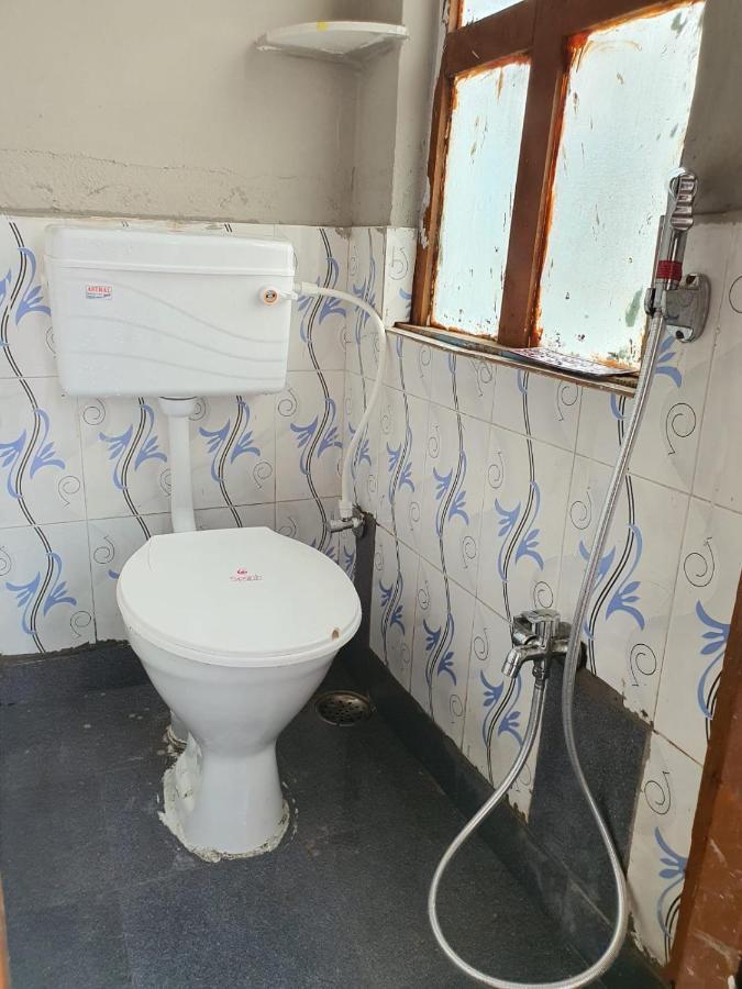 Hotel Family Stay Beside Railway Station Aurangabad  Buitenkant foto